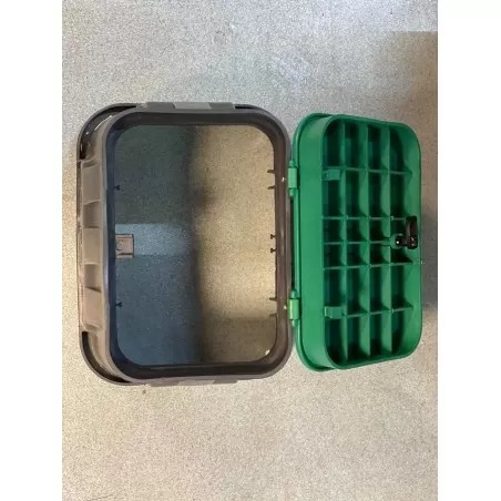 Szelepakna standard zárható tetővel